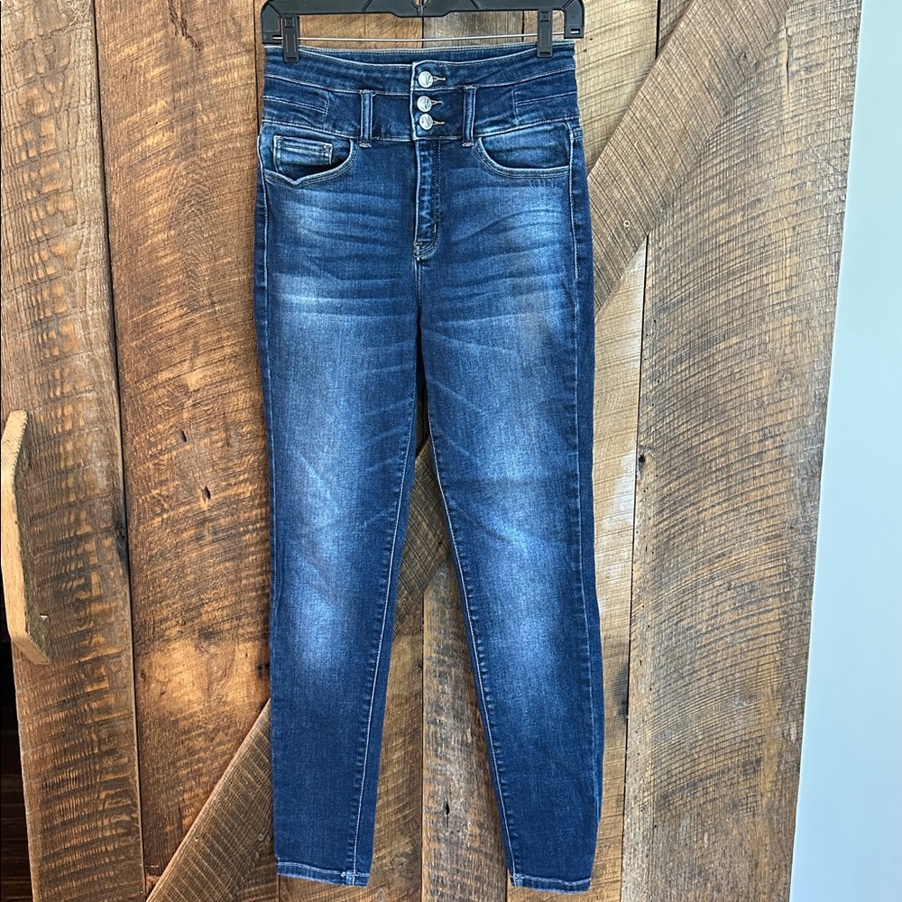 KanCan signature buckle exclusive high rise 3 button fly Jeans ~Size 28